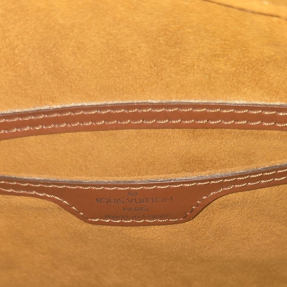 Louis Vuitton Epi Leather Soufflot - Picture 7 of 16